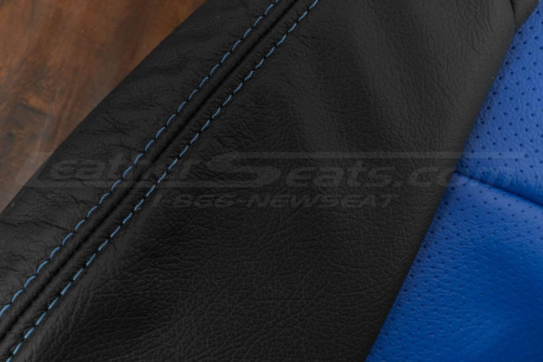 Contrasting double-stitching in cobalt