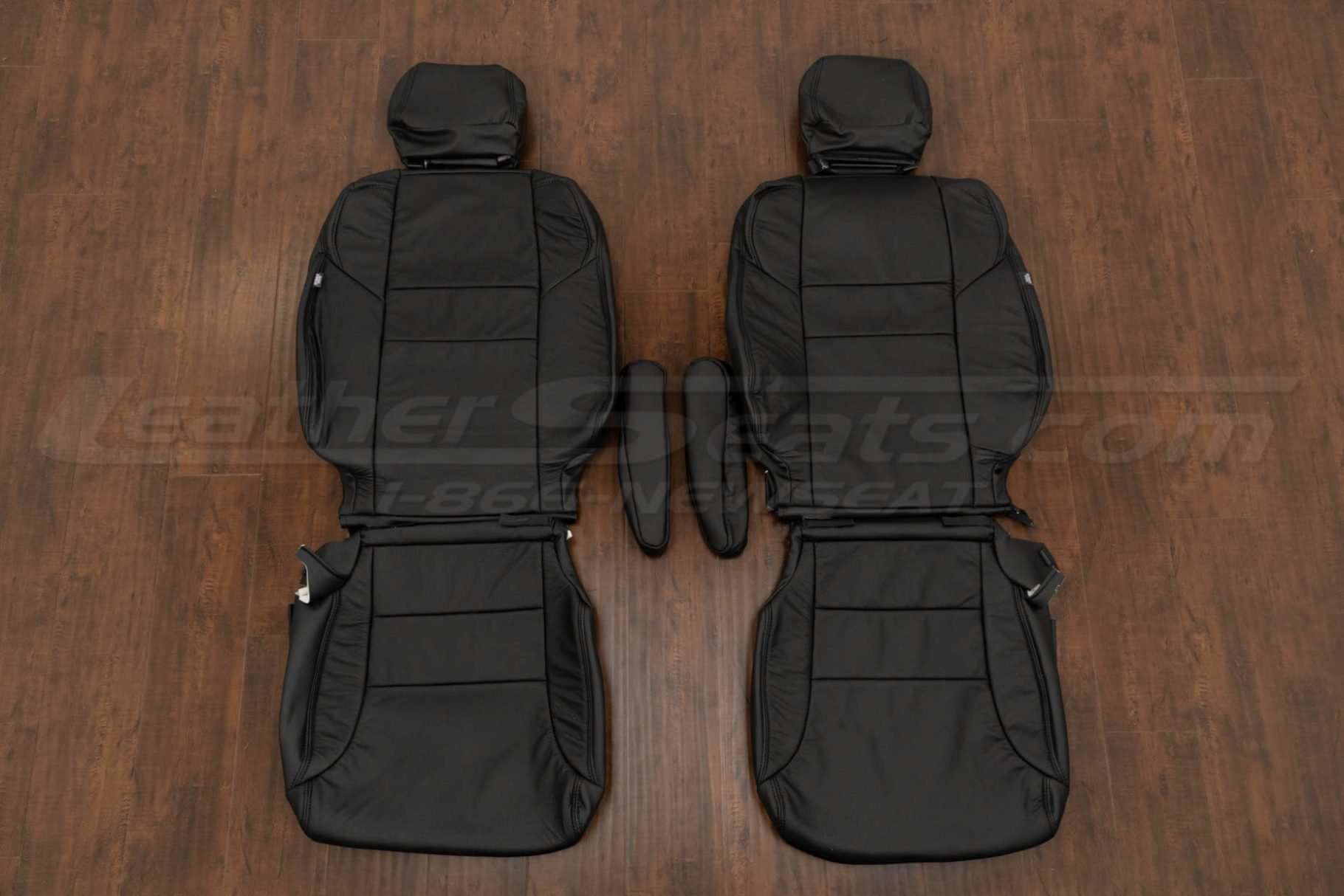 Honda CR-V Leather Seat Kit - Front seat upholstery with armrests