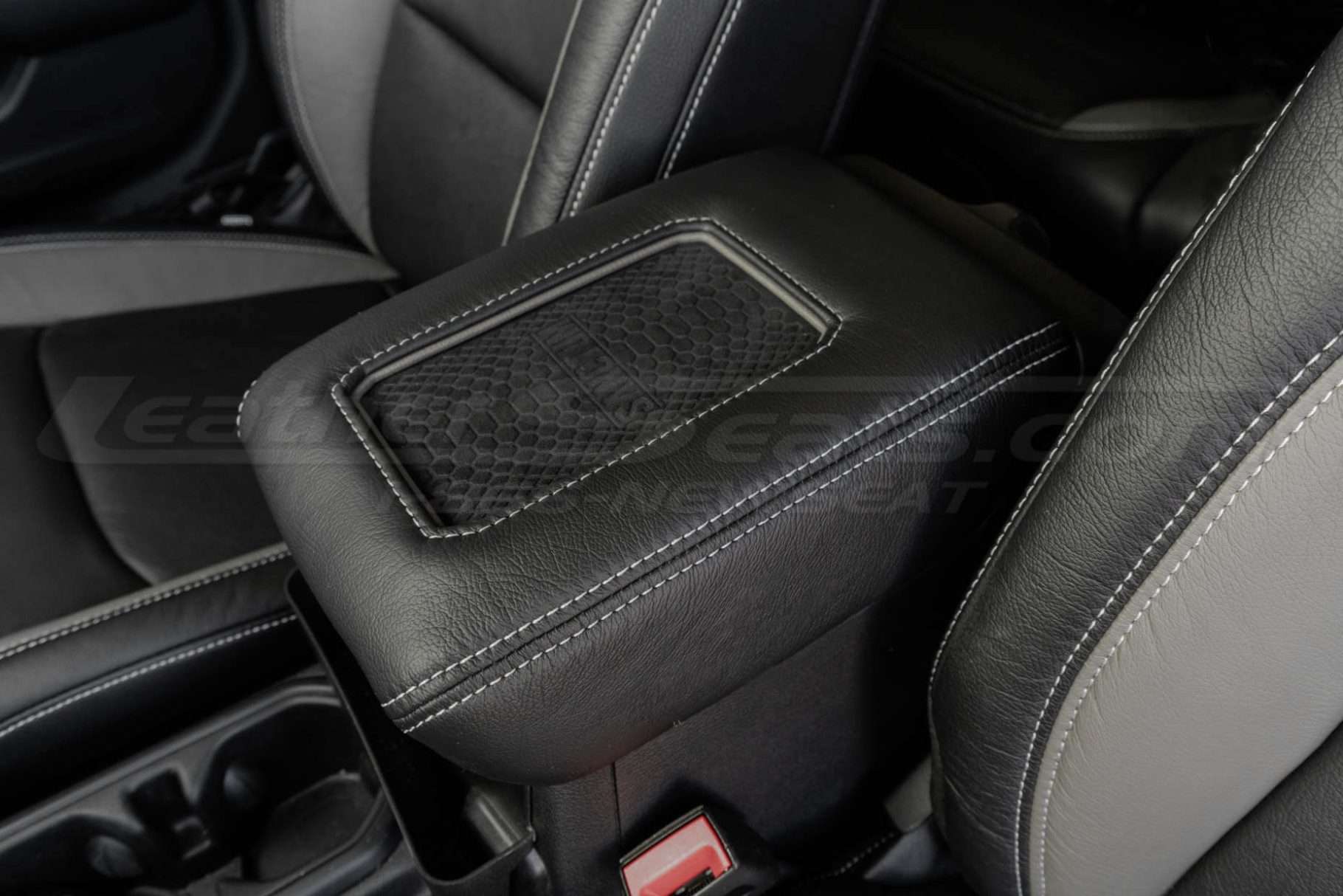 Sanctum console close-up