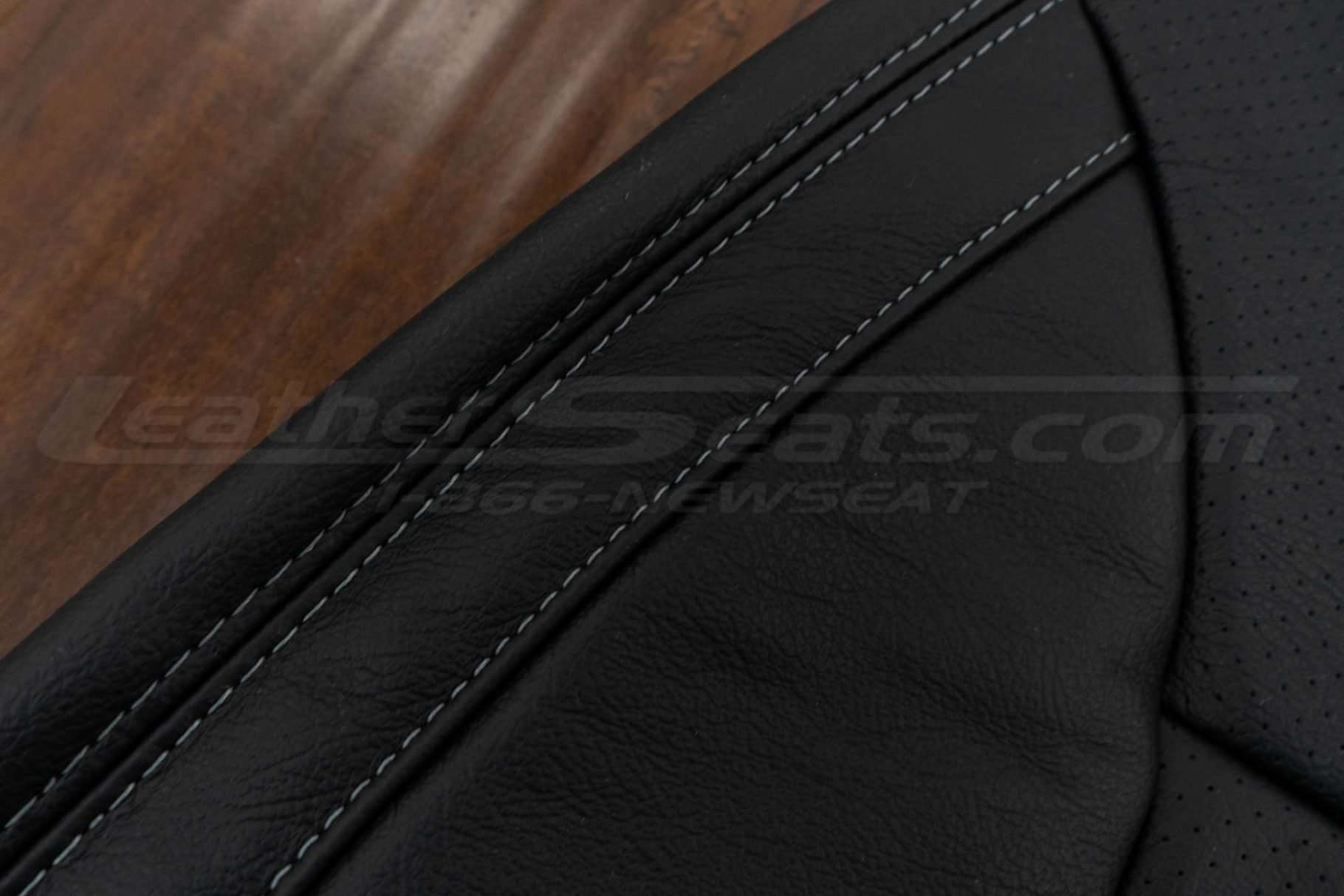 Lapis Double-Stitching