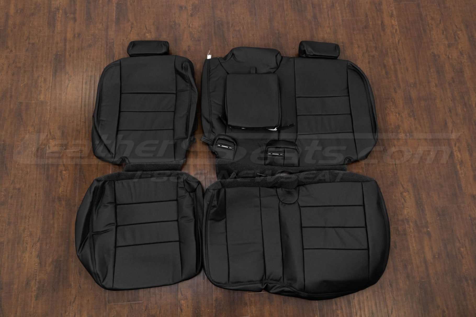 Hummer H2T Leather Seat Kit - Black - rear sat upholstery with armrest