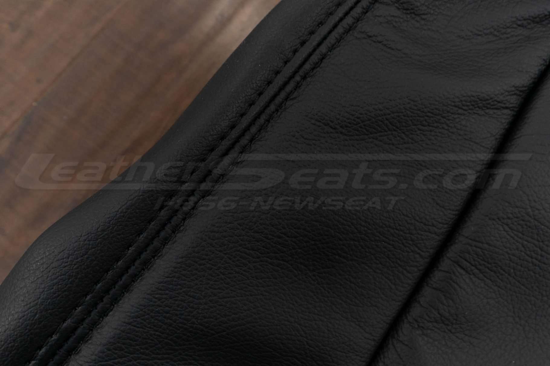 Black double-stitching