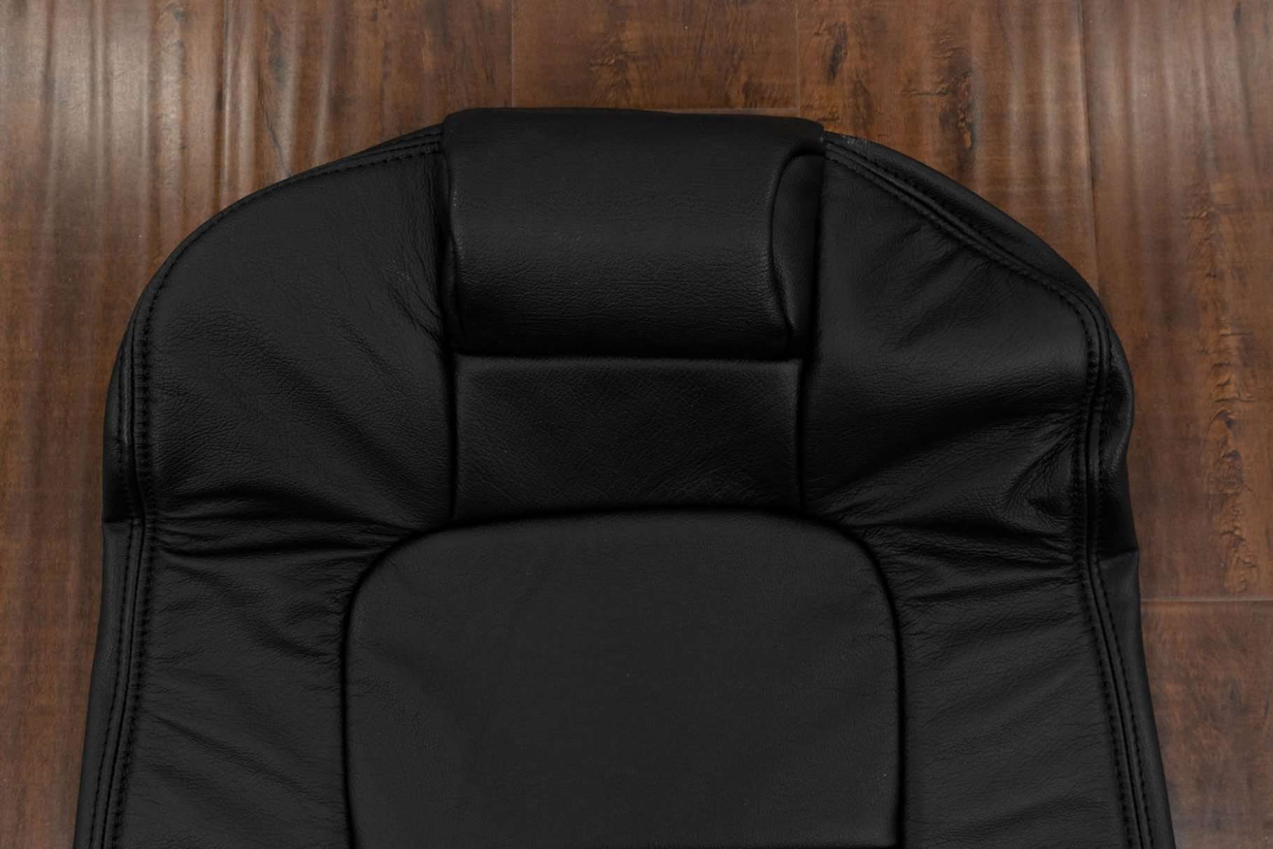Upper section of front backrest upholstery