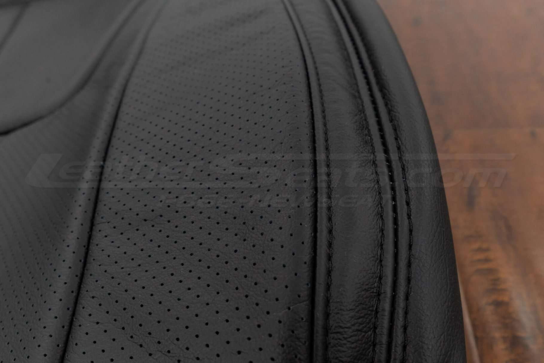 Matching double-stitching in Black