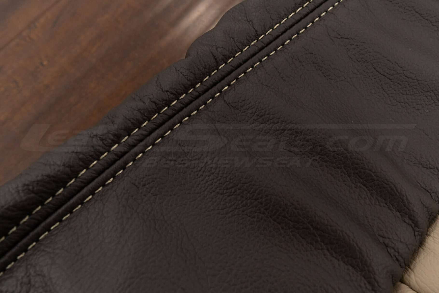 contrasting ivory stitching