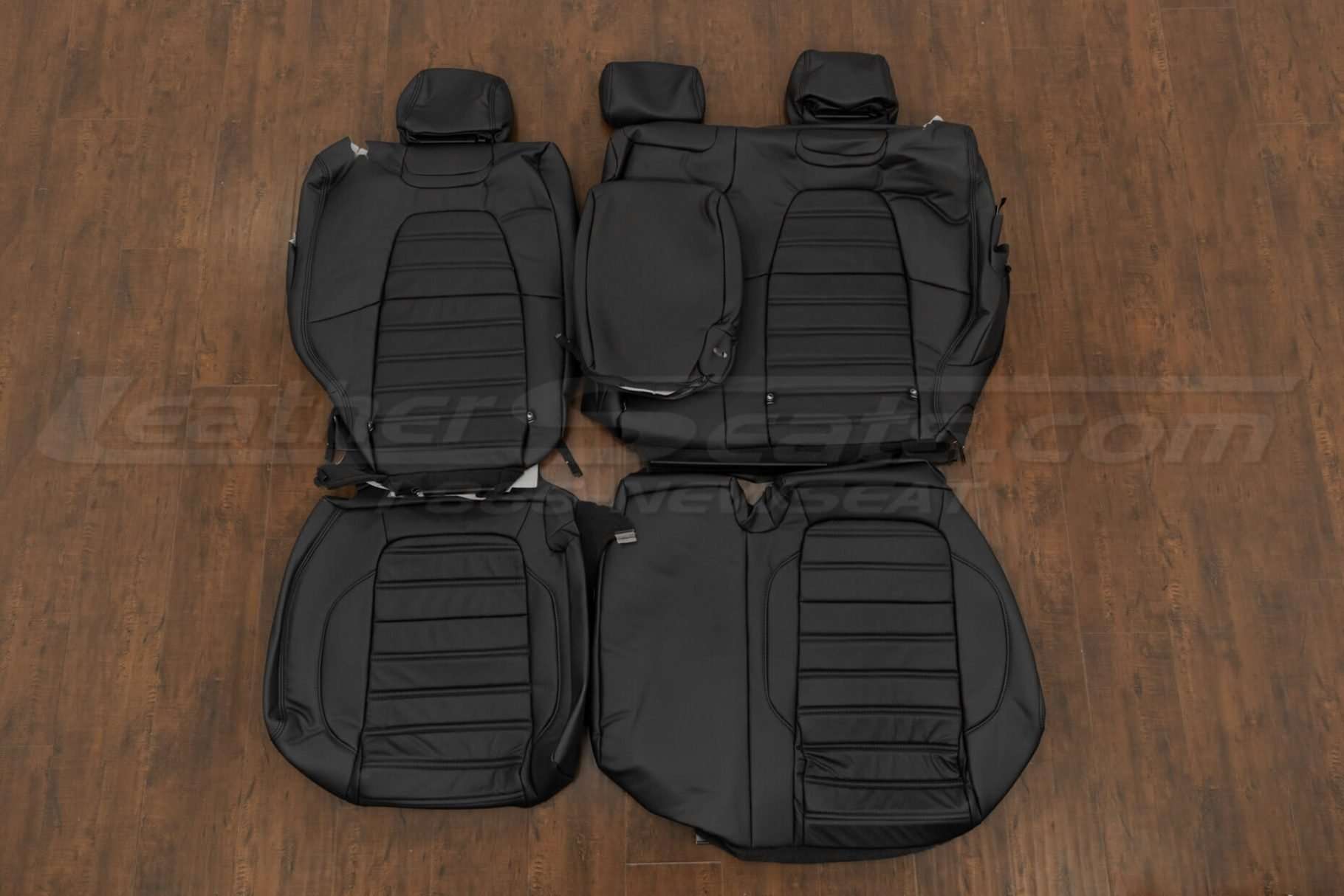 Honda CRVLeather Seat Kit- Black - Rear seat upholstery with armrest