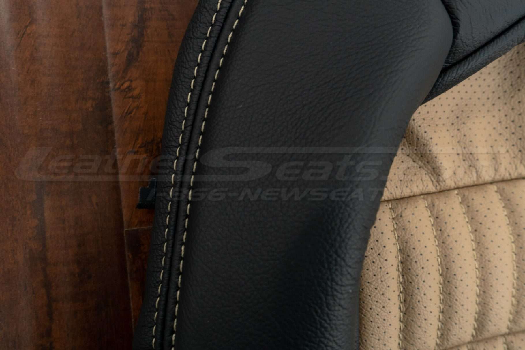 Contrasting double-stitching in Bisque