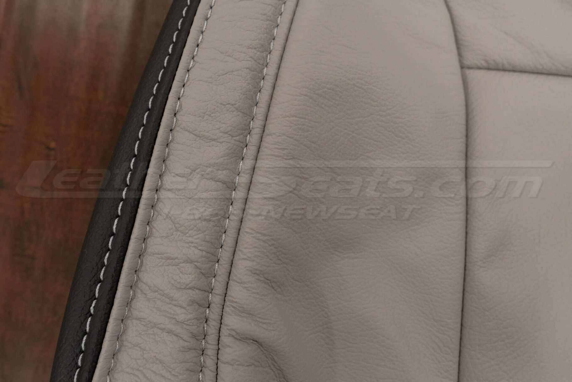 Contrasting double-stitching