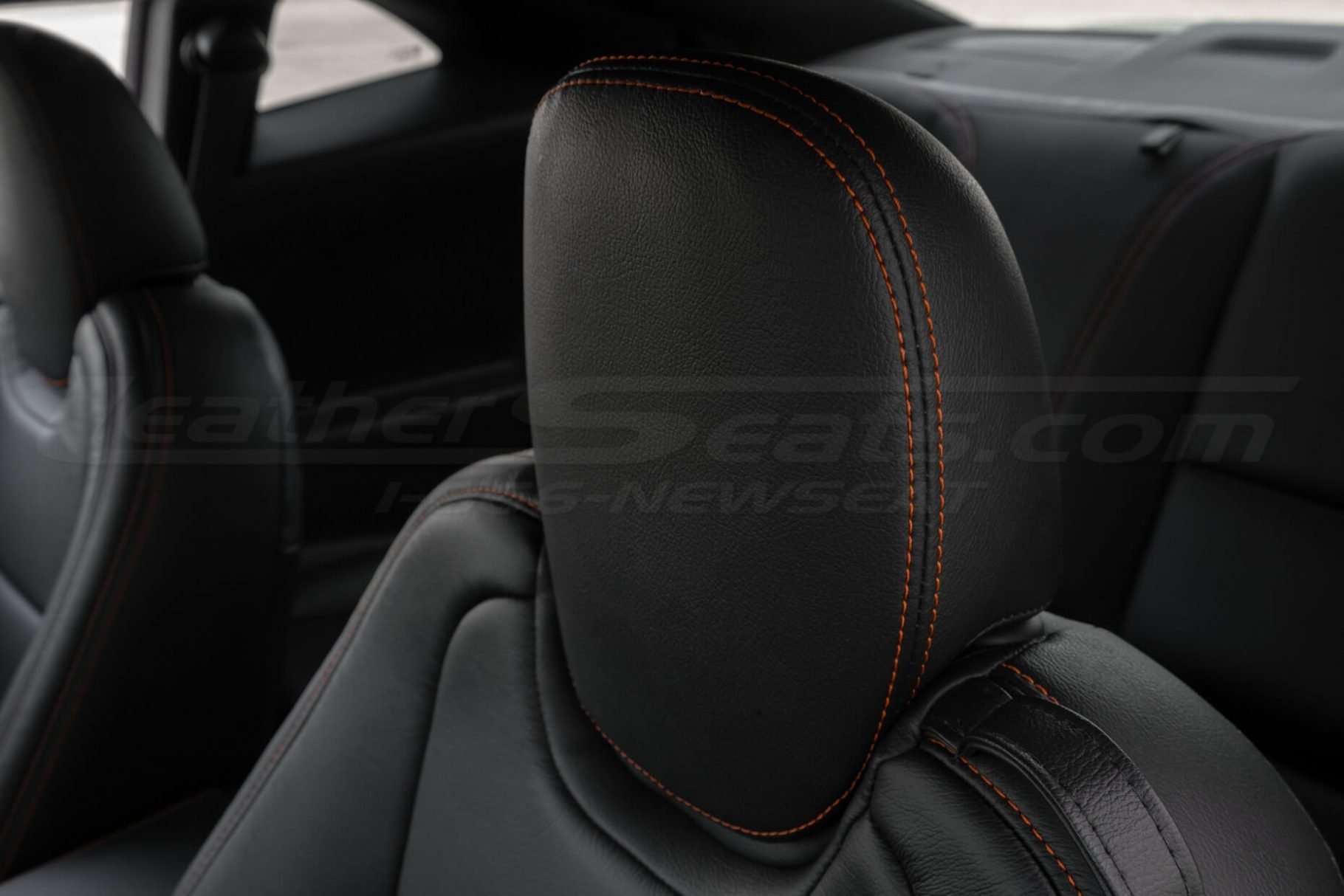 Contrasting headrest stitching