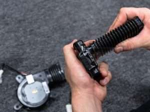 Setting up connectors for air output