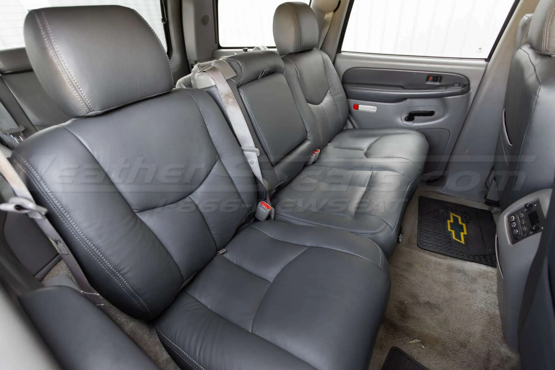 Chevy Tahoe 2 row with leahter seats - rear seats