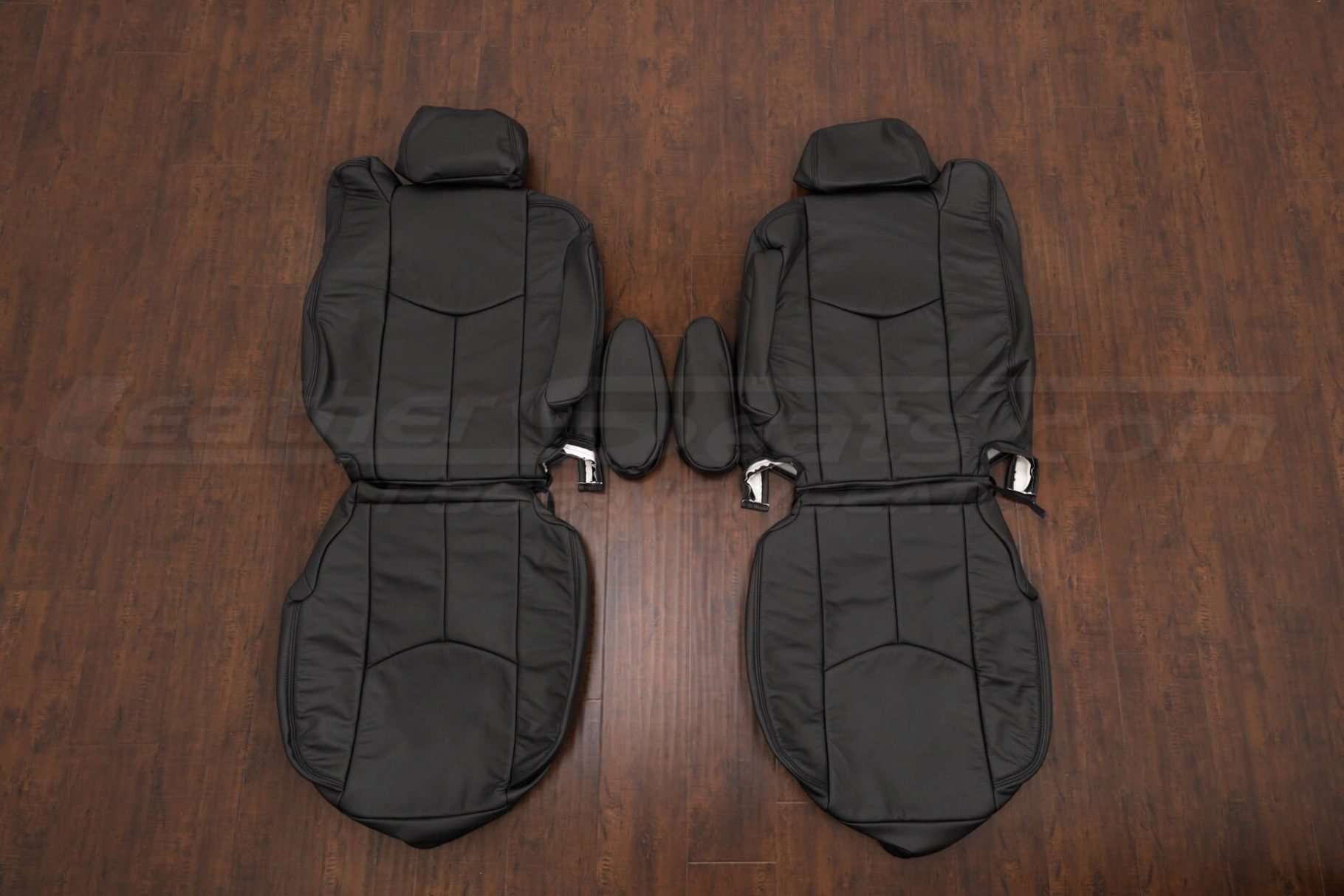 Chevrolet Suburban Leather Seat Kit - Black - Front seat upholstery w/ Armrests