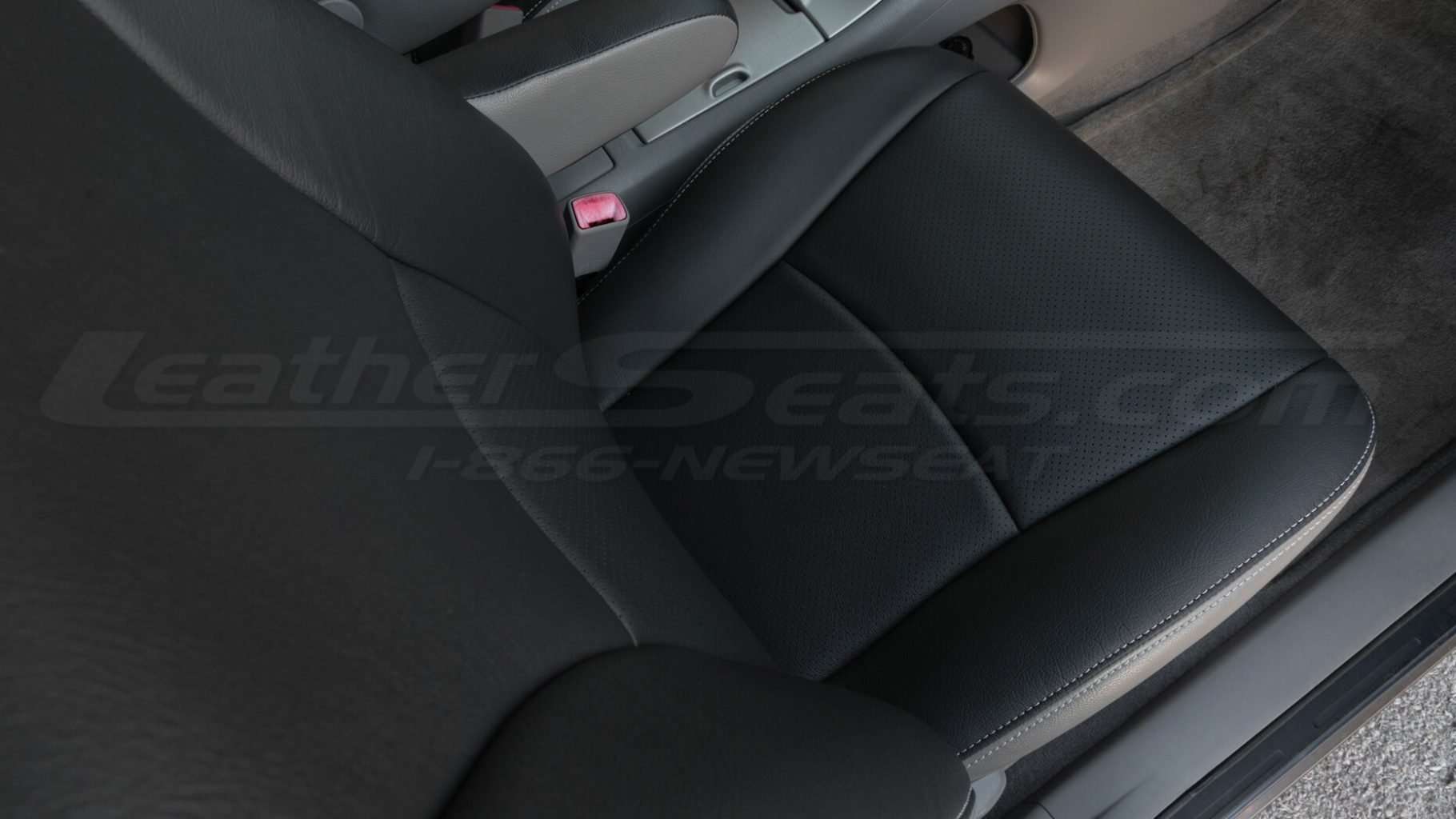 Dark Graphite Facings - Top down front seat