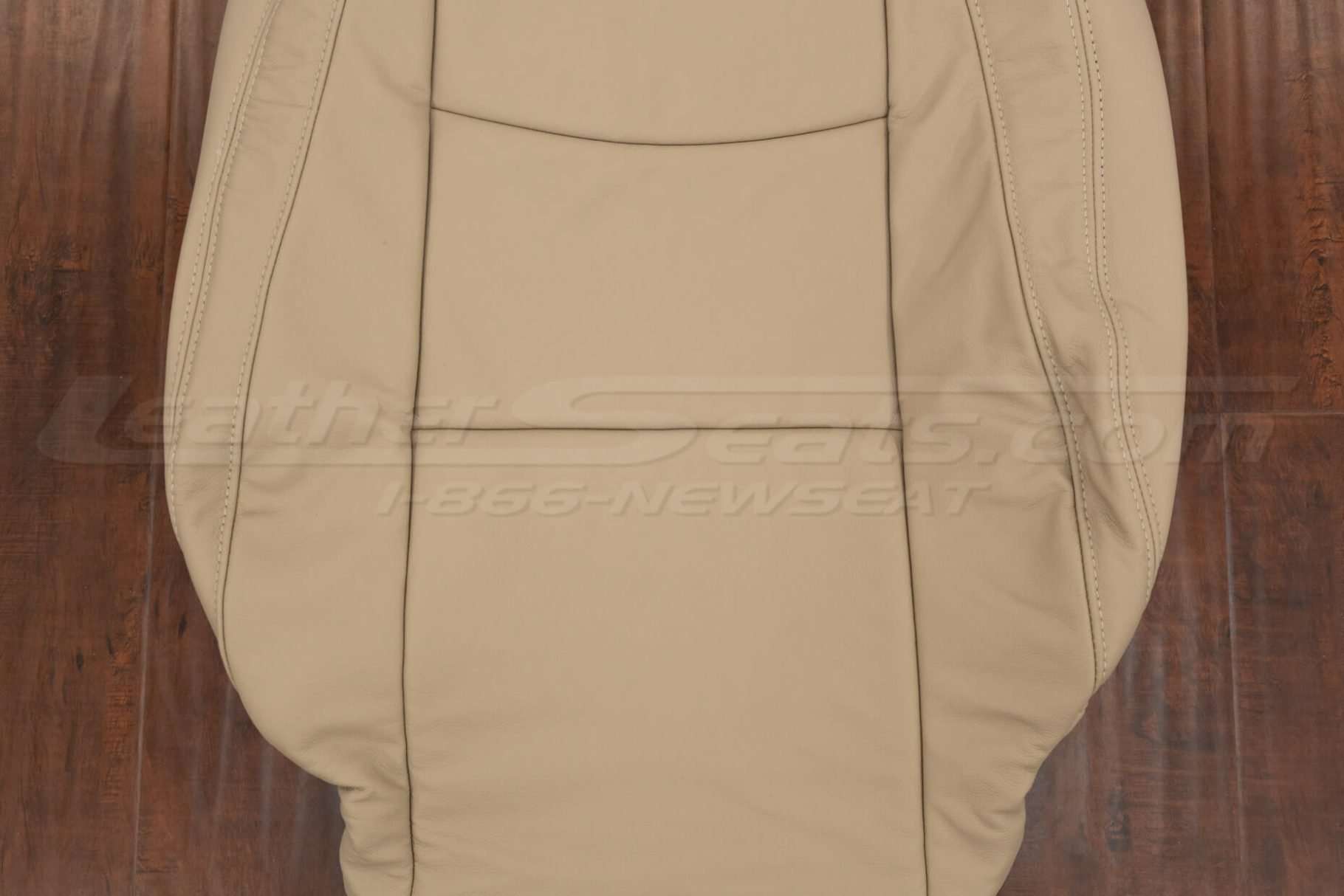 Insert section of front backrest upholstery