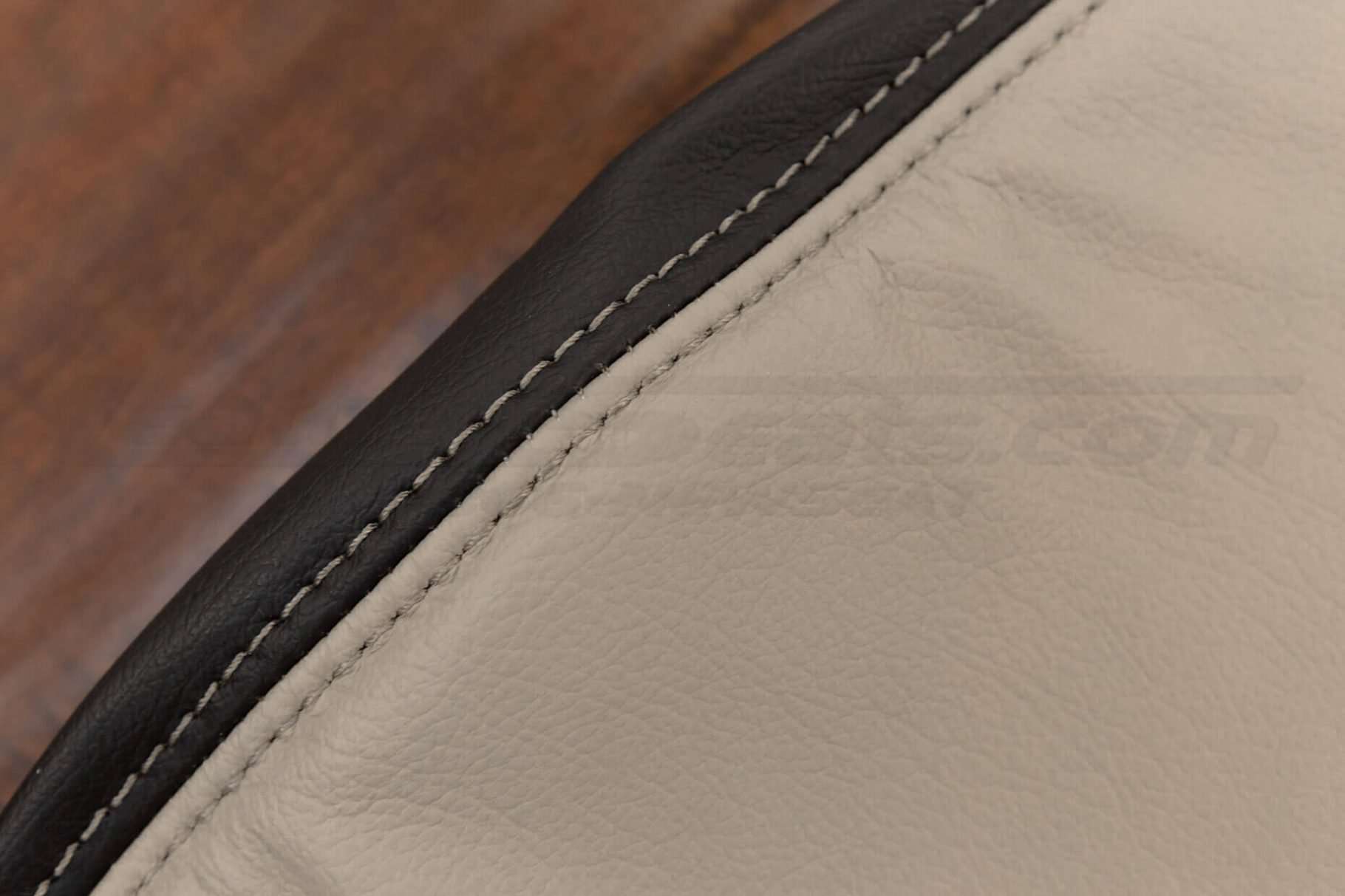 Dune double-stitching