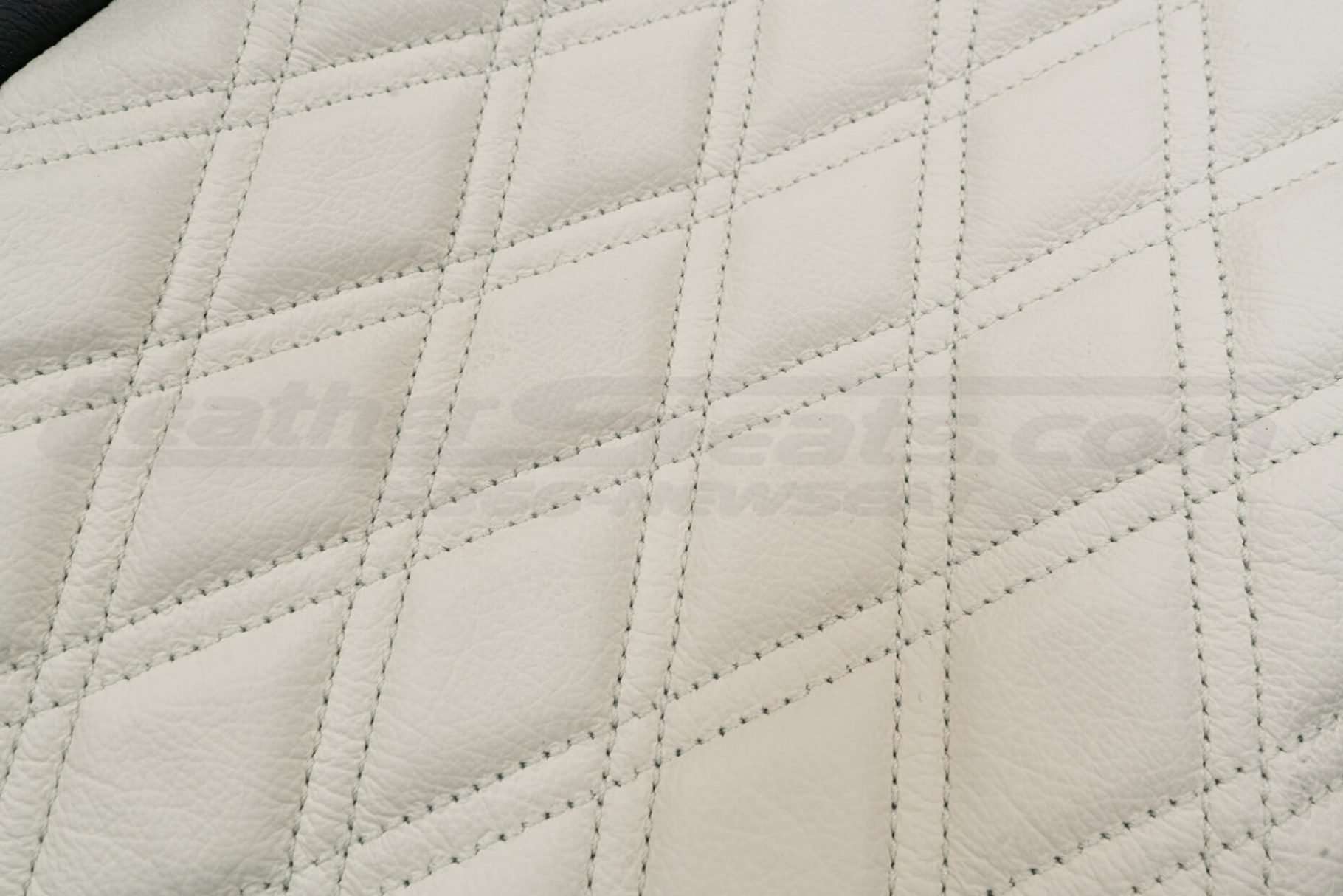 Alternative angle of double-diamond inserts