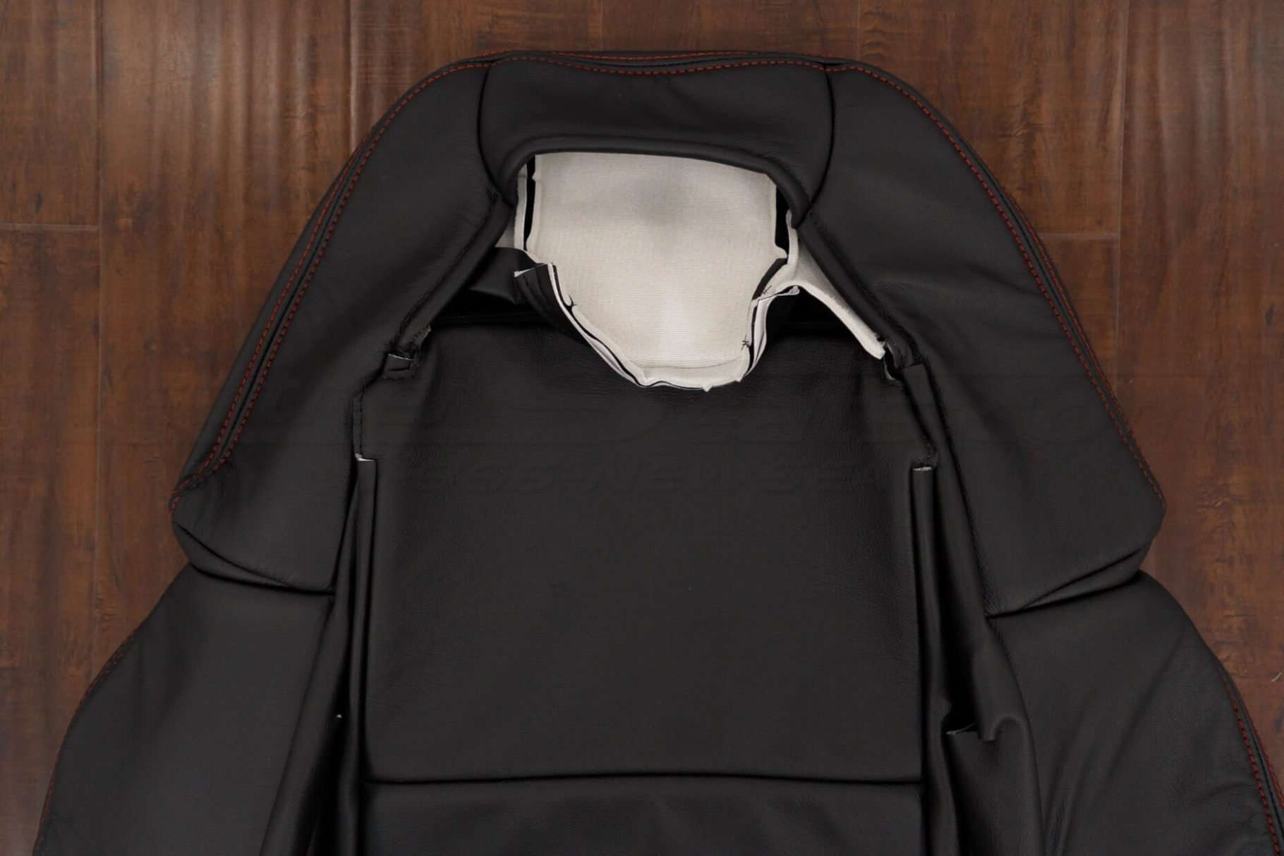 シートピアノ 1990-1996 Nissan 300ZX Leather Kit | Black - LeatherSeats.com