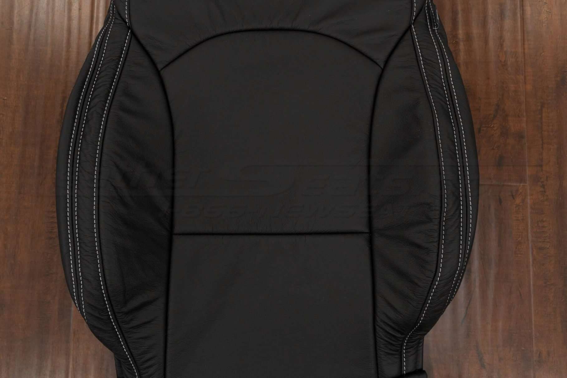 Insert section of front backrest upholstery