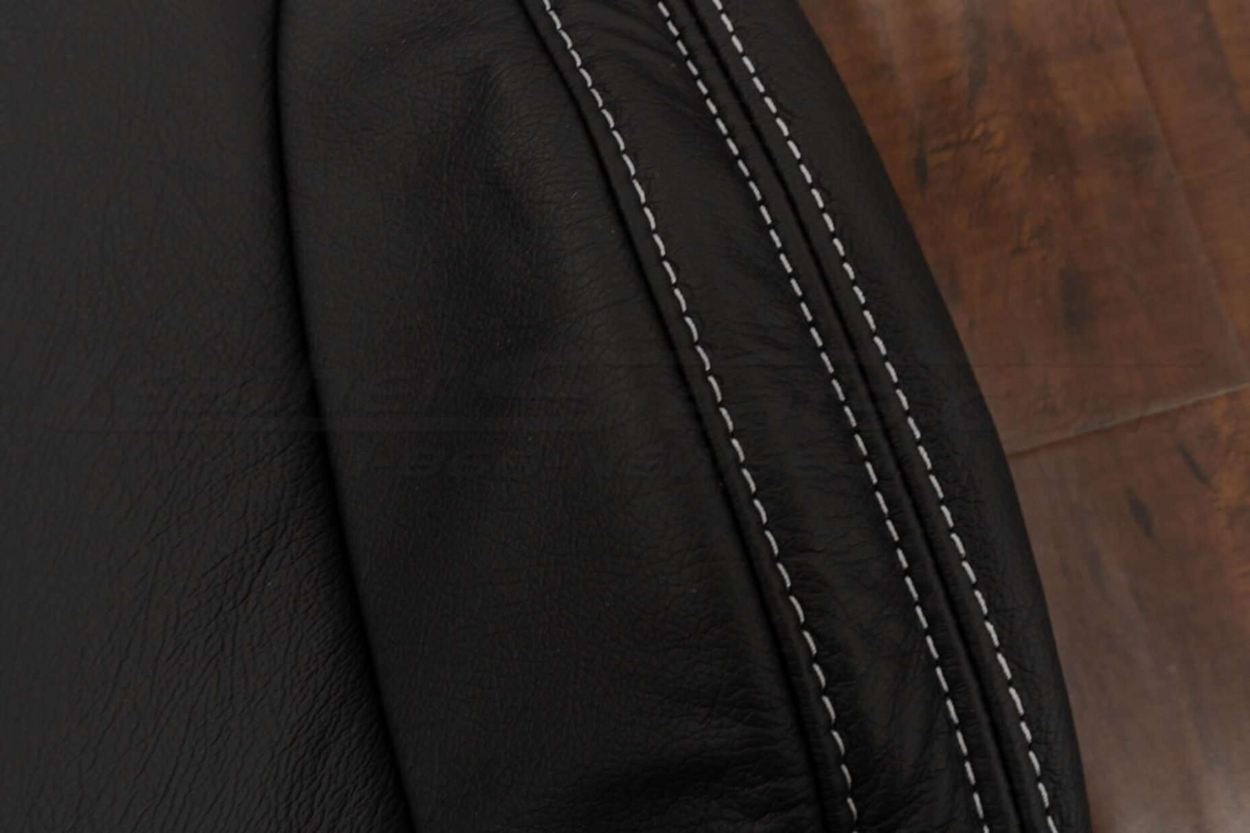 Dove GRey/White double-stitching