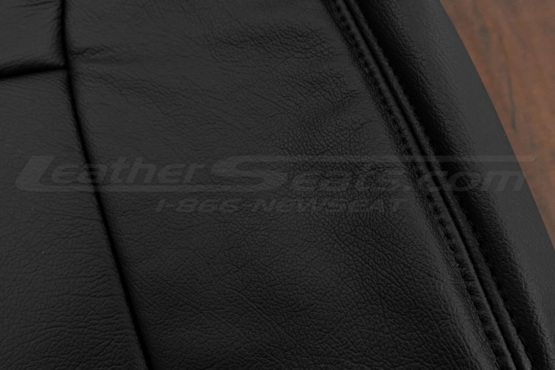 Matching double-stitching in Black