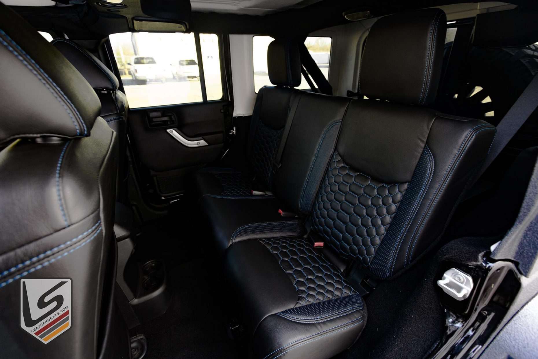 Jeep Wrangler JK Rear quilted leather seats