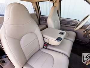 Front passenger leather backrest in Ford F 250/F-350/F-450/F-550