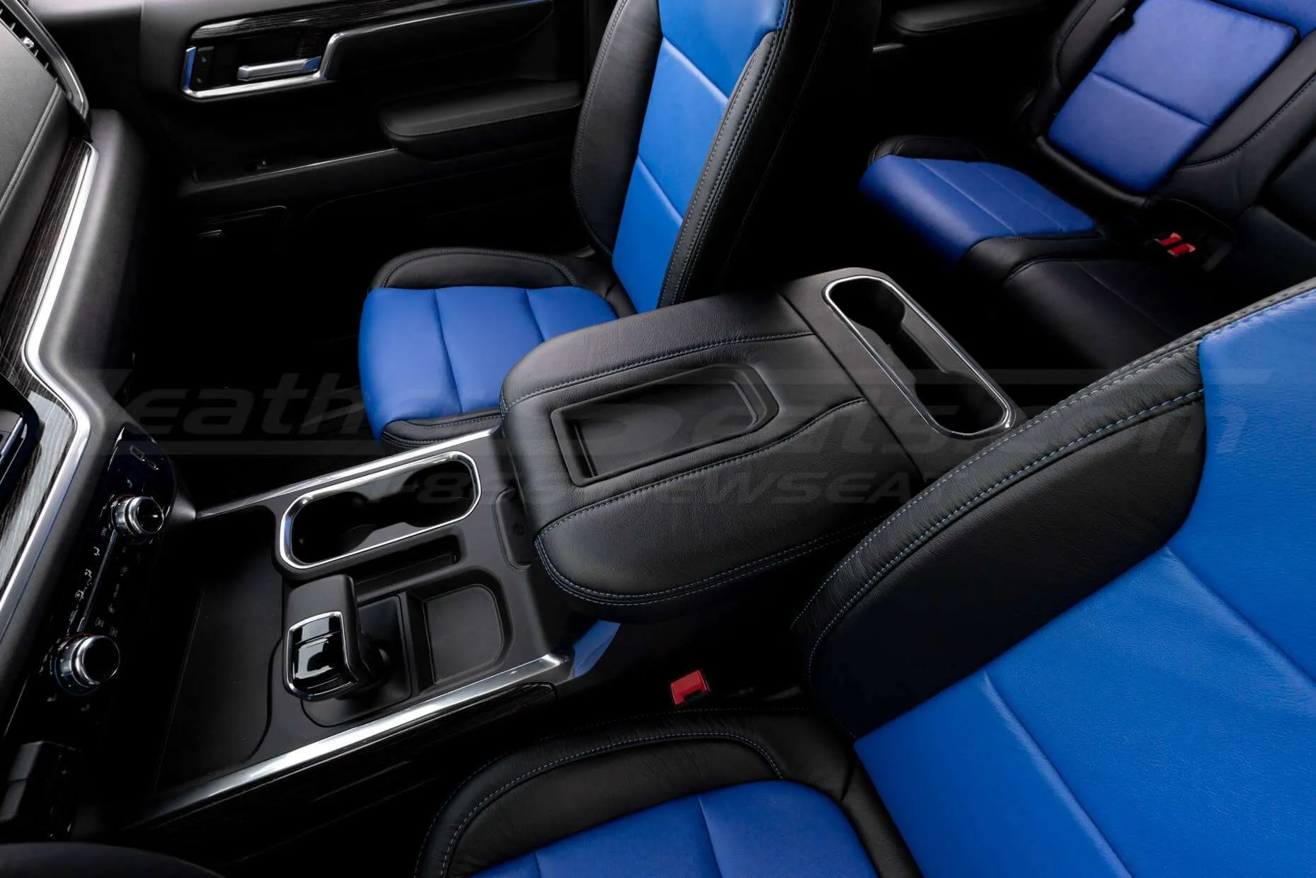 Chevrolet/GMC Custom leather console lid cover - Black with Cobalt stitching