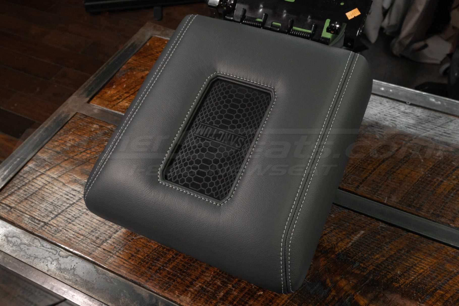 2021+ Ford F-250 Sanctum Wireless Charging Console