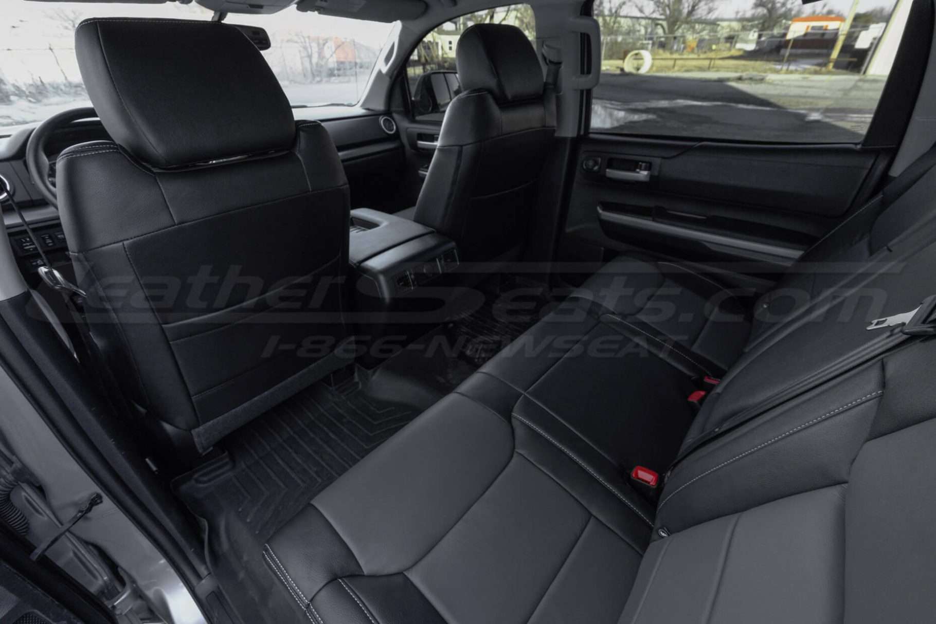 Back of view of front seats - MAP pocket showcase