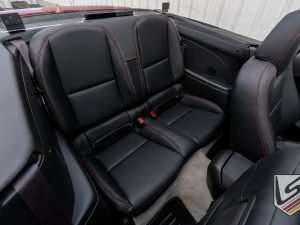 Rear seats from passenger side