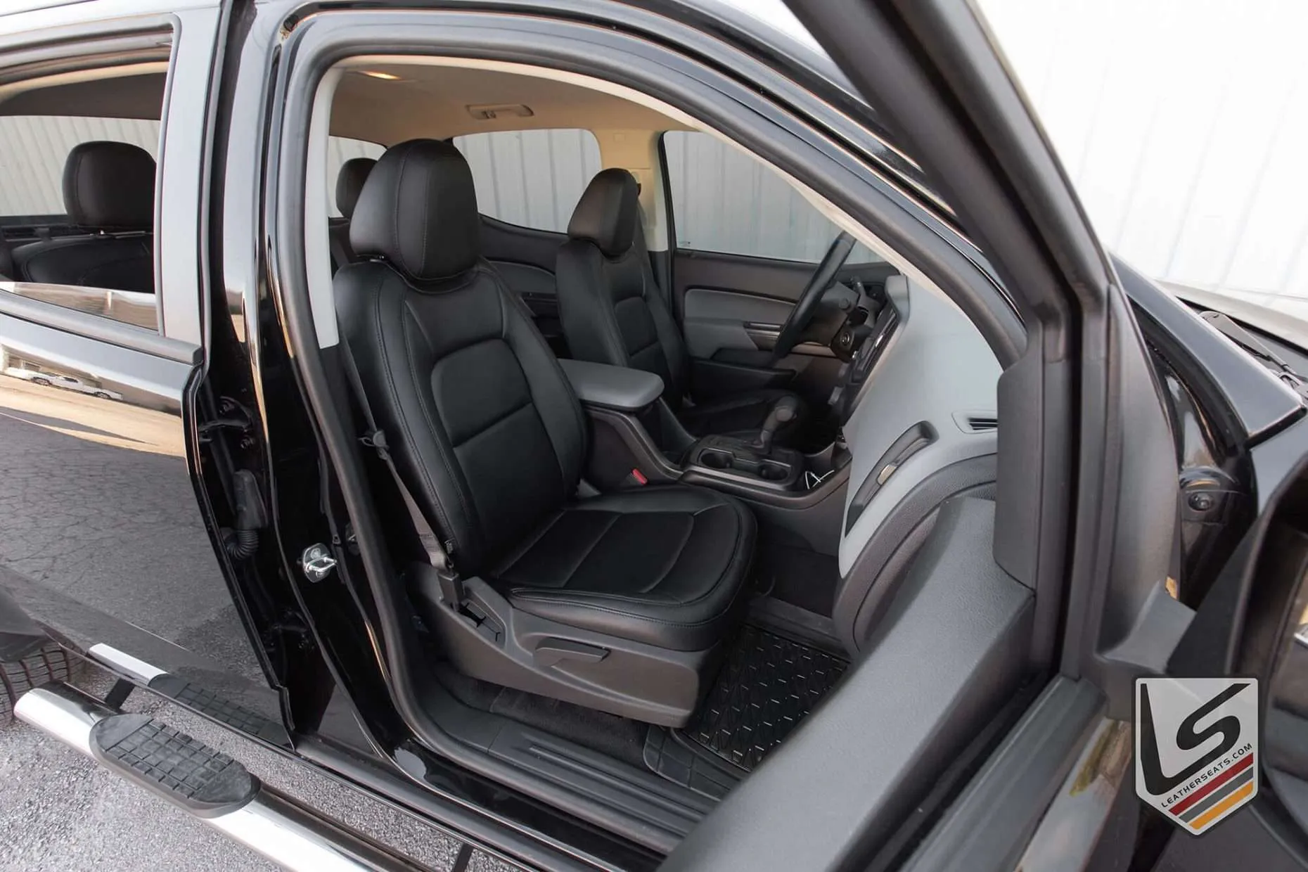 Leatherseats.com custom Chevy Colorado leather interior - passenger side