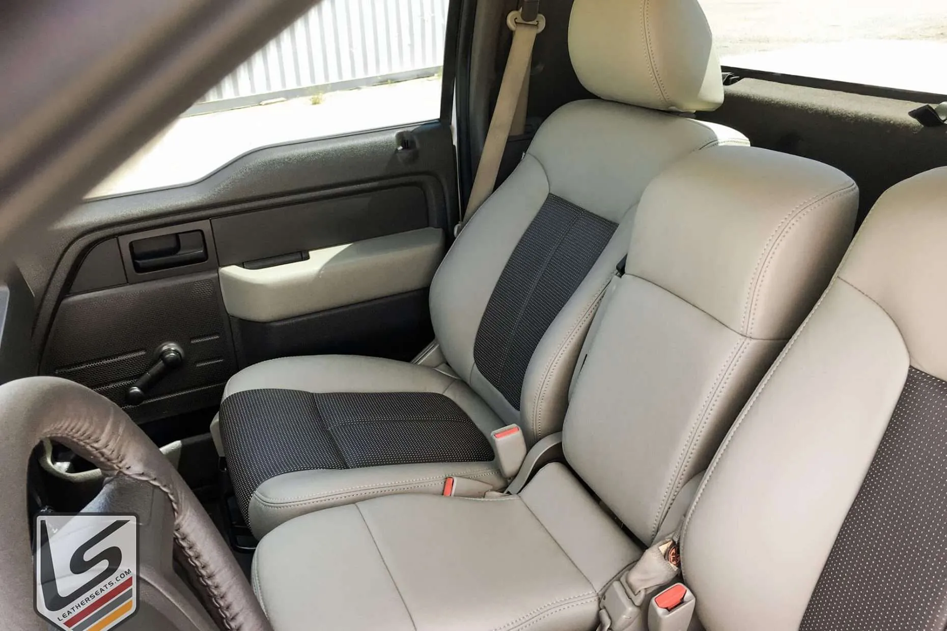 40/20/40 leather bench seat in seat position