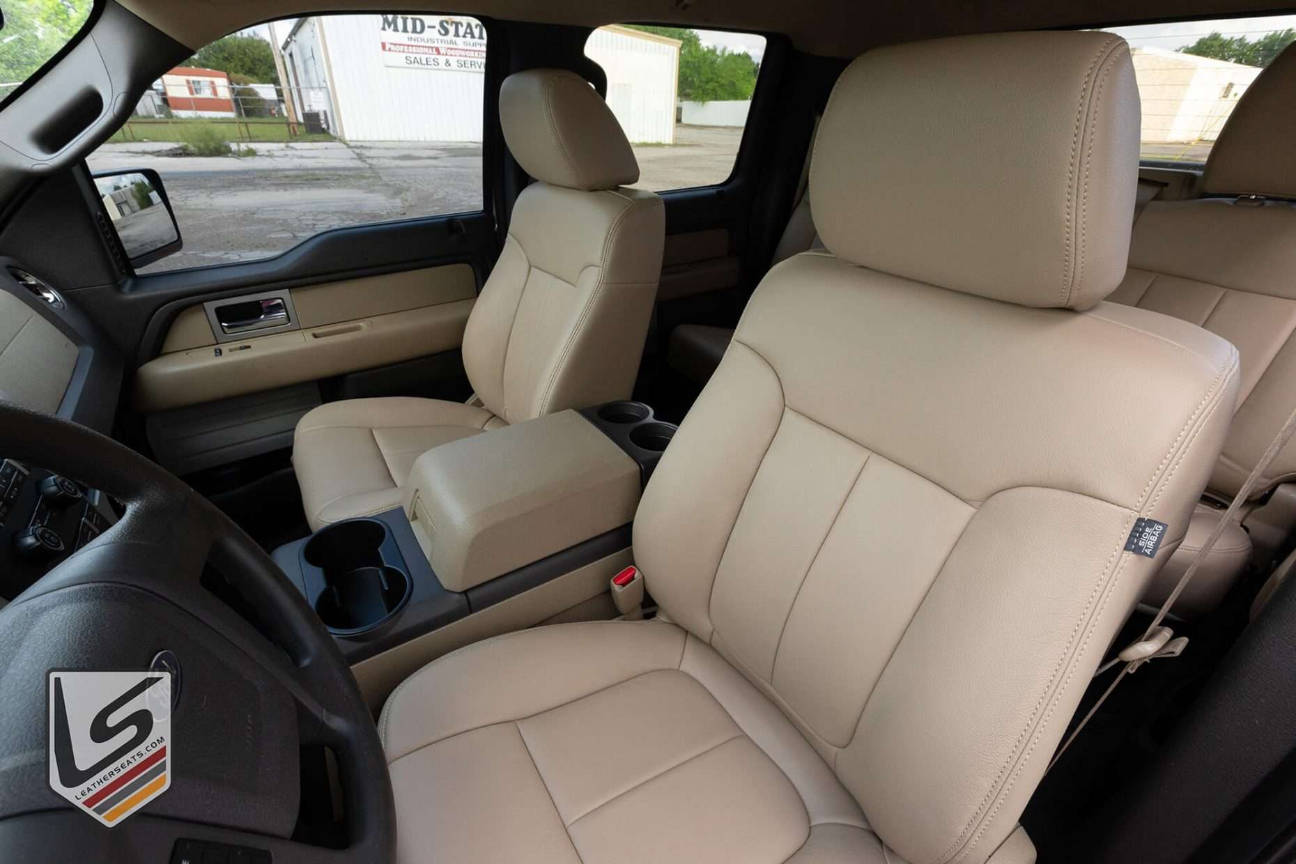 2009-2014 Ford F-150 with leather seats - Front row