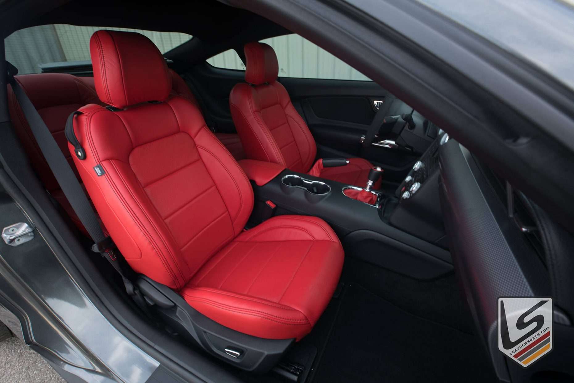 Alternative view of bright red leather seats