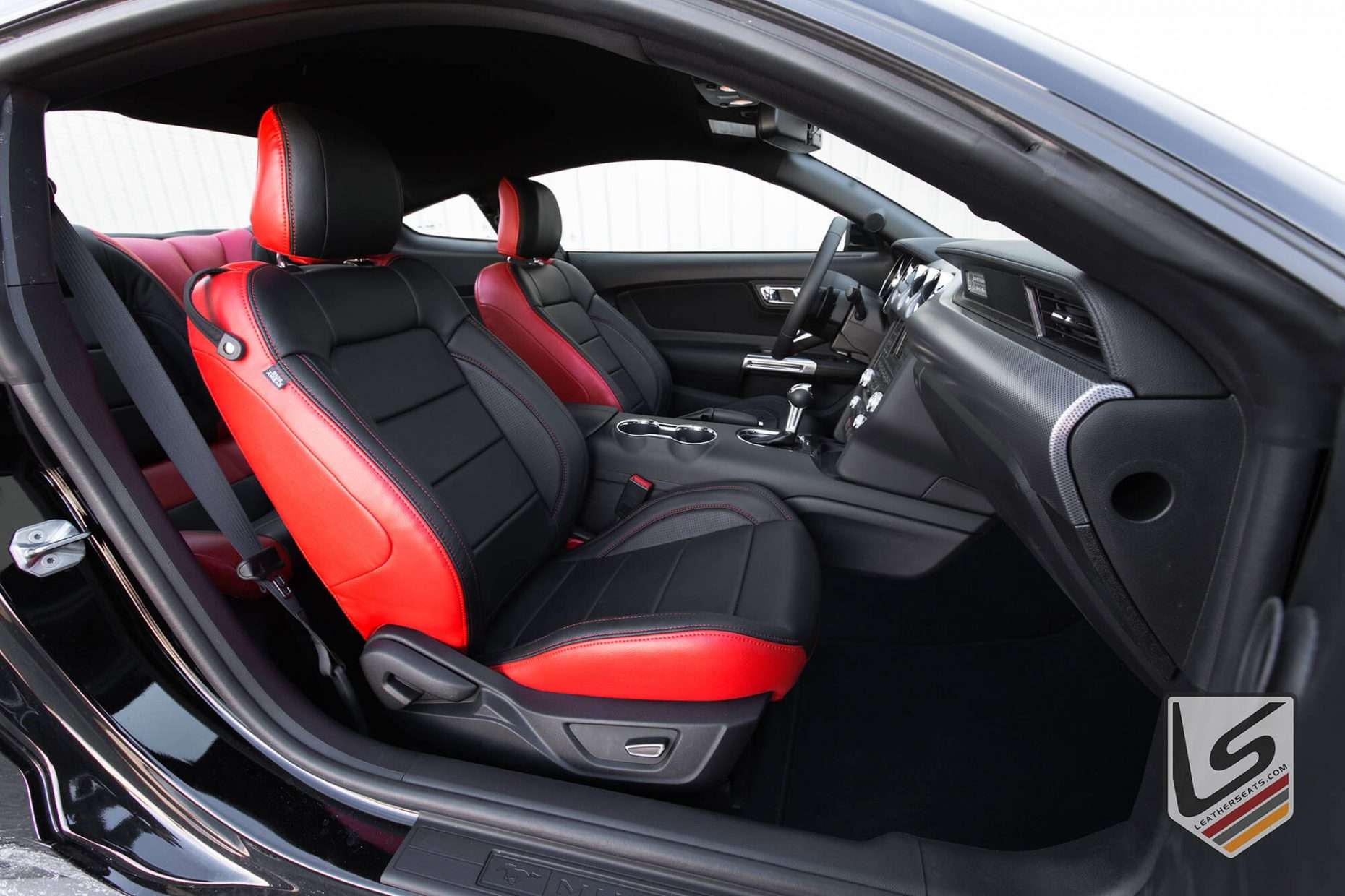 Leatherseats.com Ford Mustang GT leather interior - Ford Mustang GT