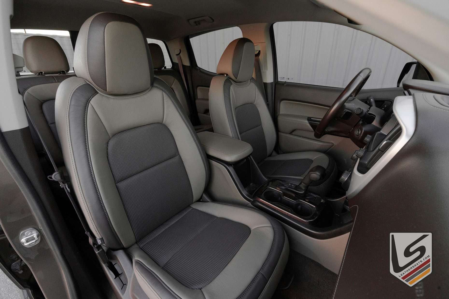 GMC Canyon with leather interior - First row interior