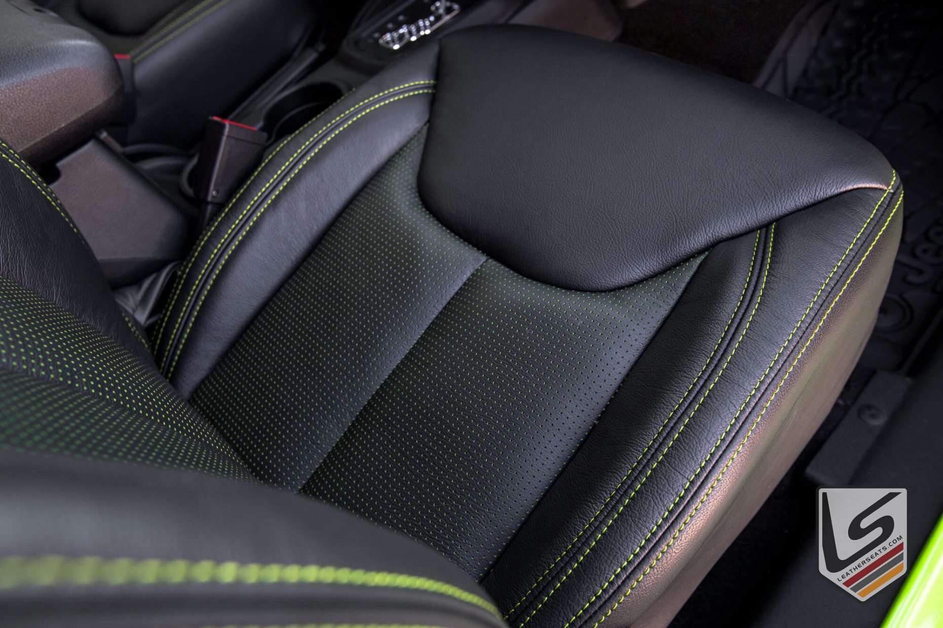 Piazza Green Perforated front seat cushion