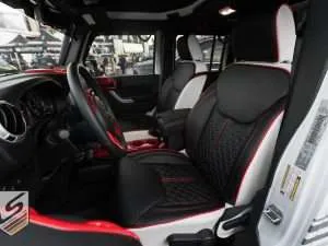 Jeep Wrangler with Reticulated Hex inserts and Red stripe- Front driver seat