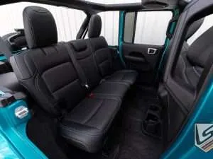 Jeep Wrangler rear leather seats in Black, perforated inserts and contrasting Turquoisestitching