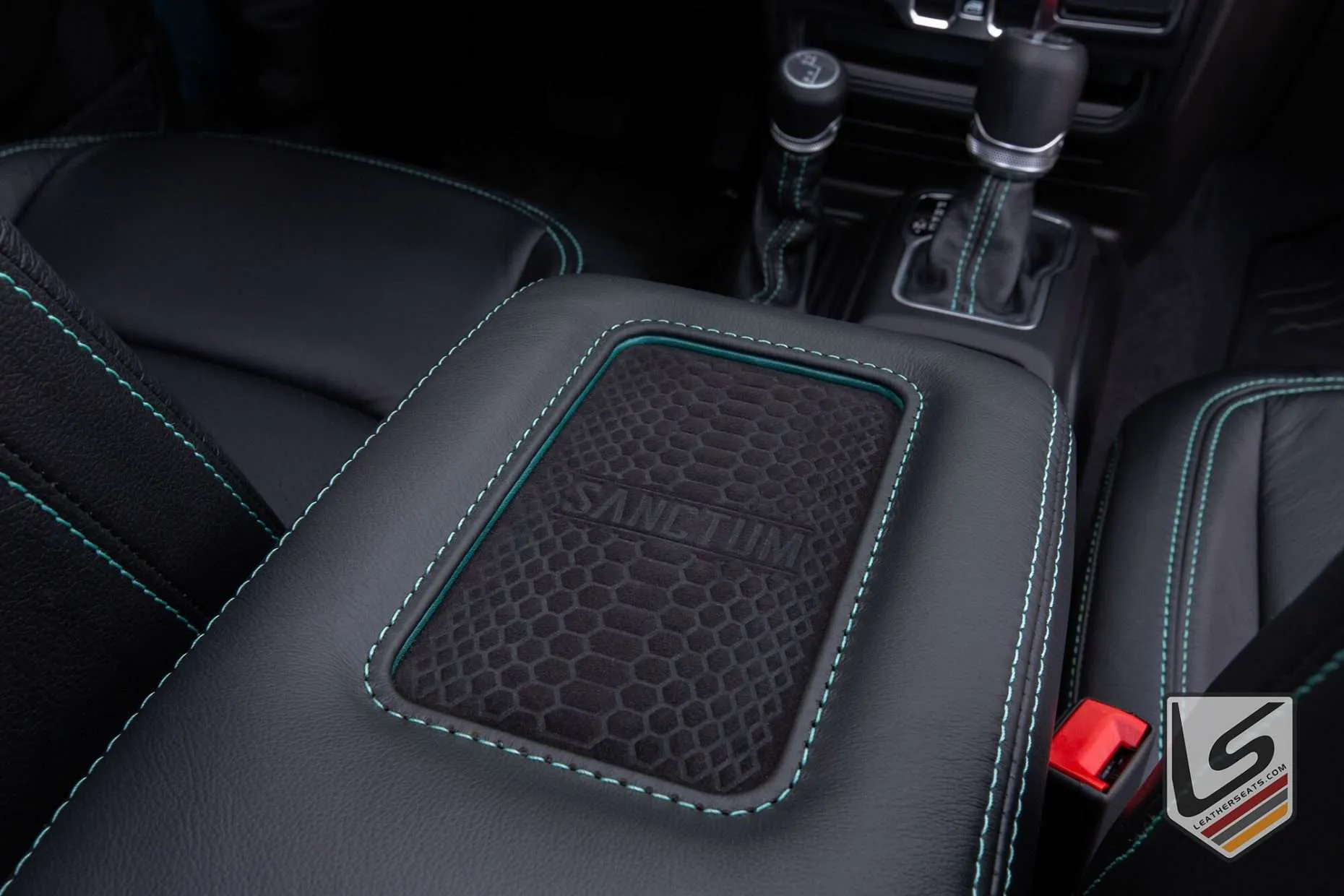 Sanctum pad on Sanctum Wireless Charging Console for Jeep Wrangler JL