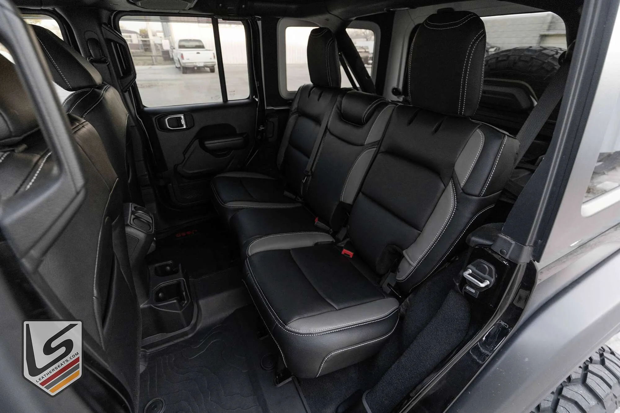 2018-2022 Jeep Wrangler JL Gallery Project - LeatherSeats.com