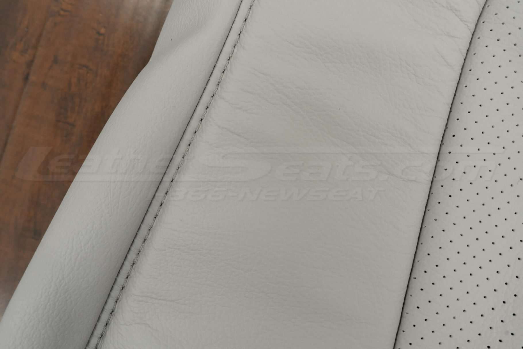 Matching Frost Top-Stitching