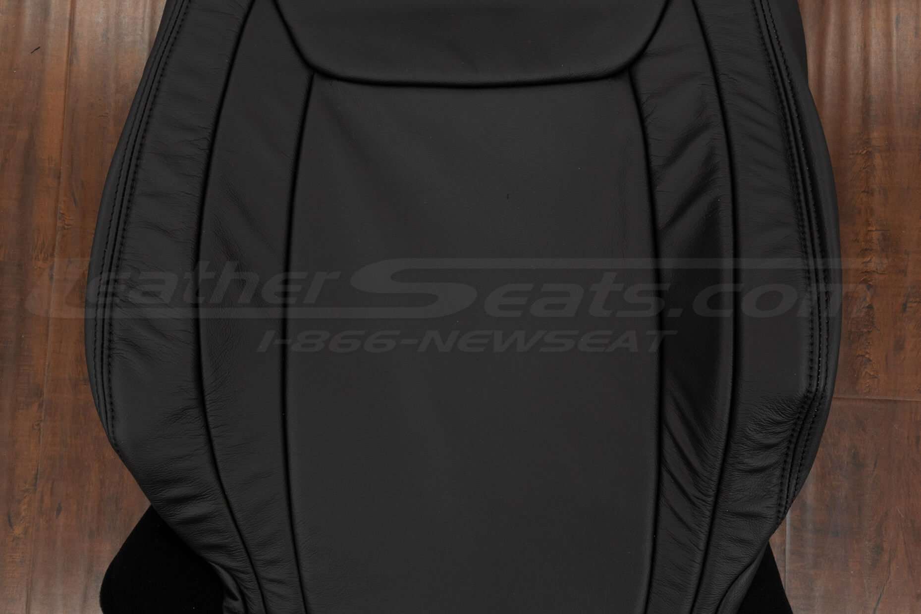 Black insert section of backrest