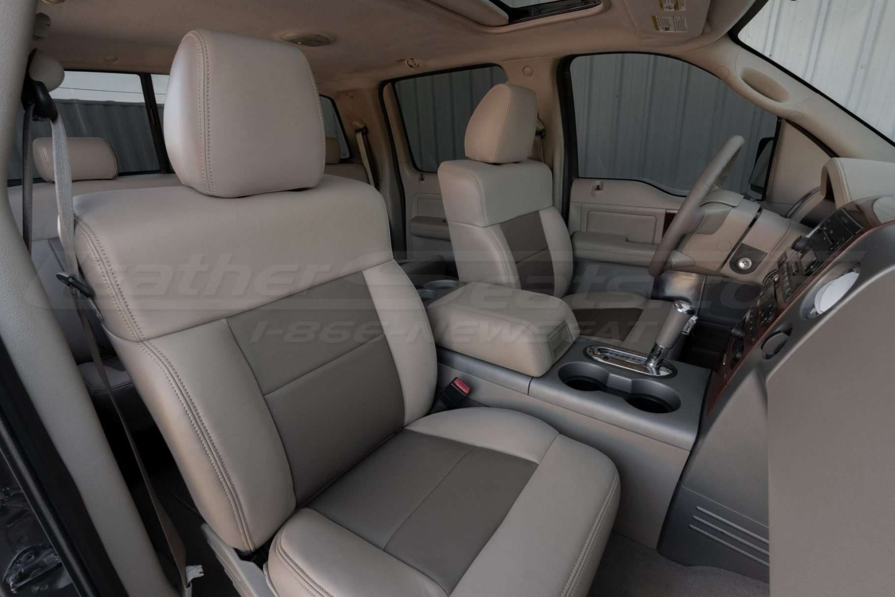 2004-2008 Ford F-150 SuperCrew Lariat with custom two-tone leather seats - Passenger side