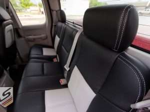 Rear seat headrest close-up with contrasting double-stitching in Dove-Grey
