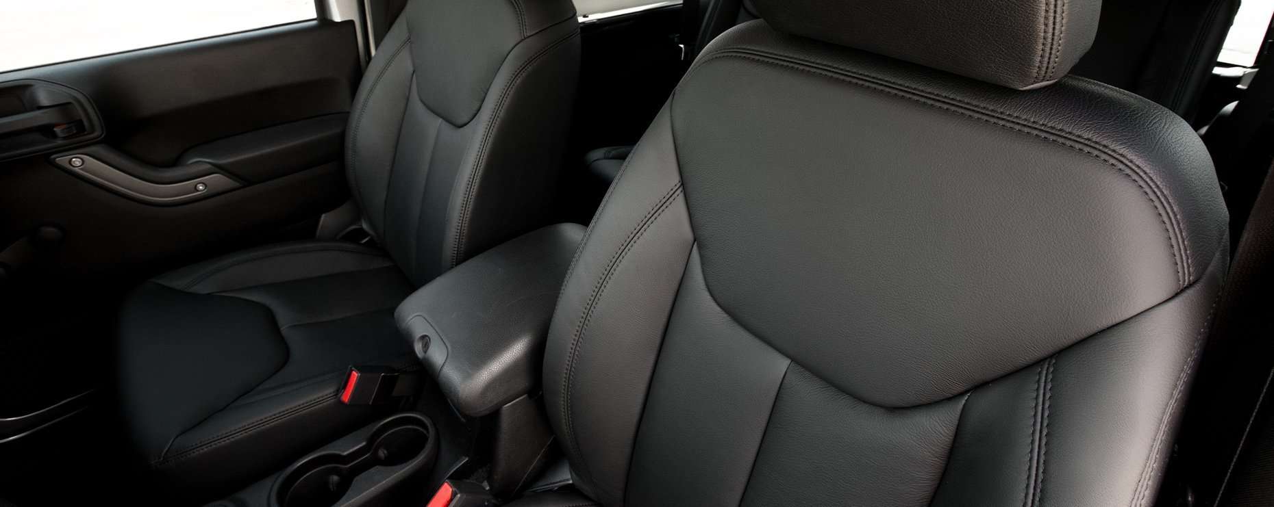 Jeep Wrangler JK - Black Leather - Gallery Project Package Image