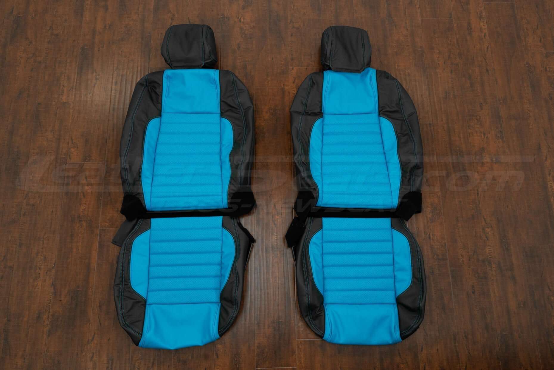 Ford Mustang Leather Upholstery Kit / Black/Grabber Blue - Front seat upholstery