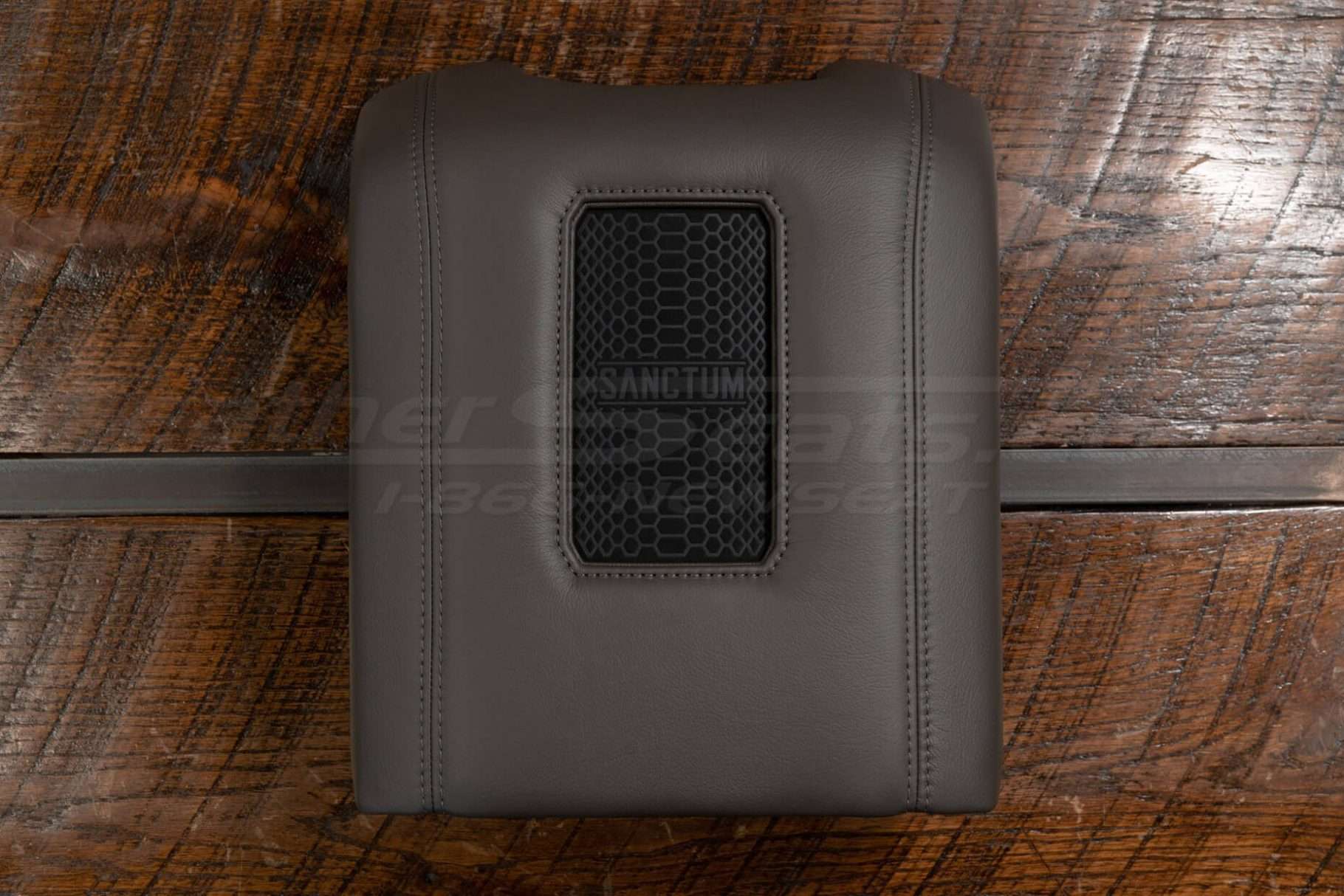 Top-down view of 2011-2016 Ford SuperDuty Charging Console