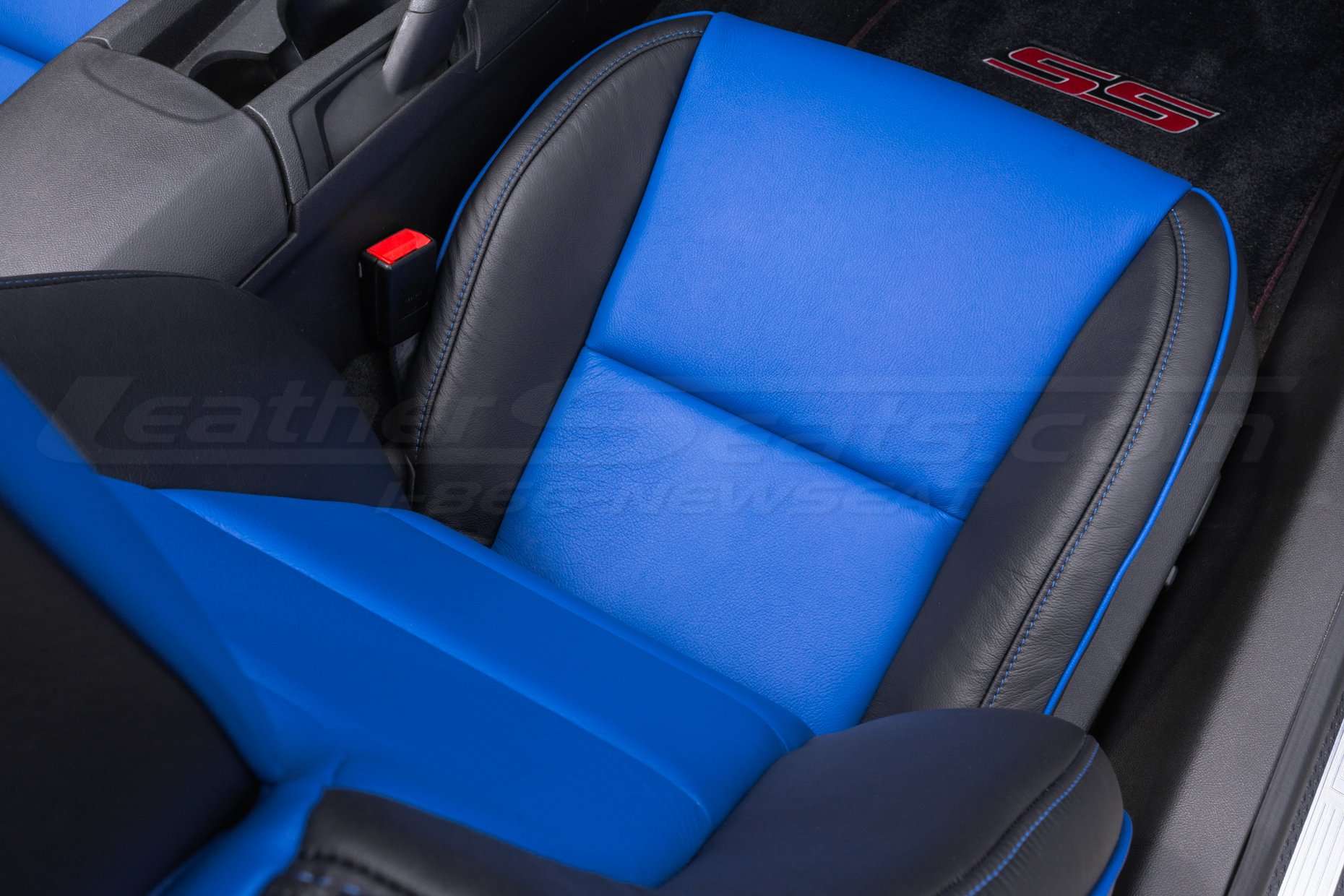 Top-down view of front passenger Camaro SS leather seat