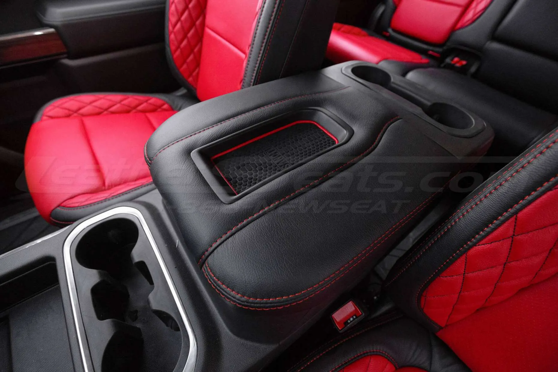 Alternative view of wireless charging center console lid